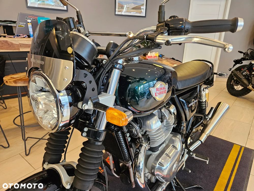 Royal Enfield Interceptor - 7