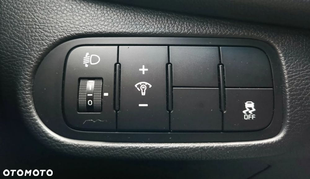 Kia Carens 1.6 GDI M - 21