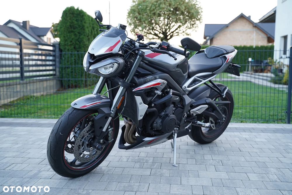 Triumph Street Triple