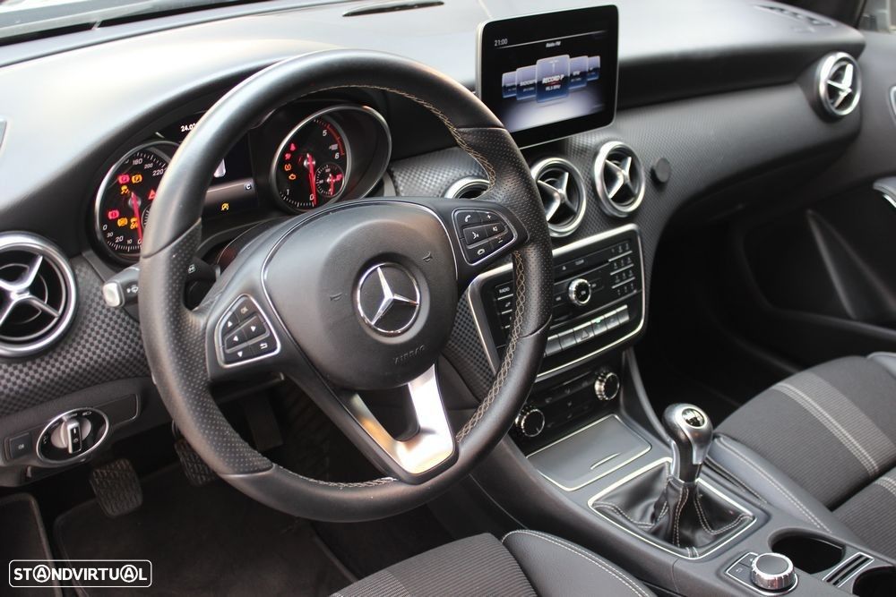 Mercedes-Benz A 180 d Urban - 12