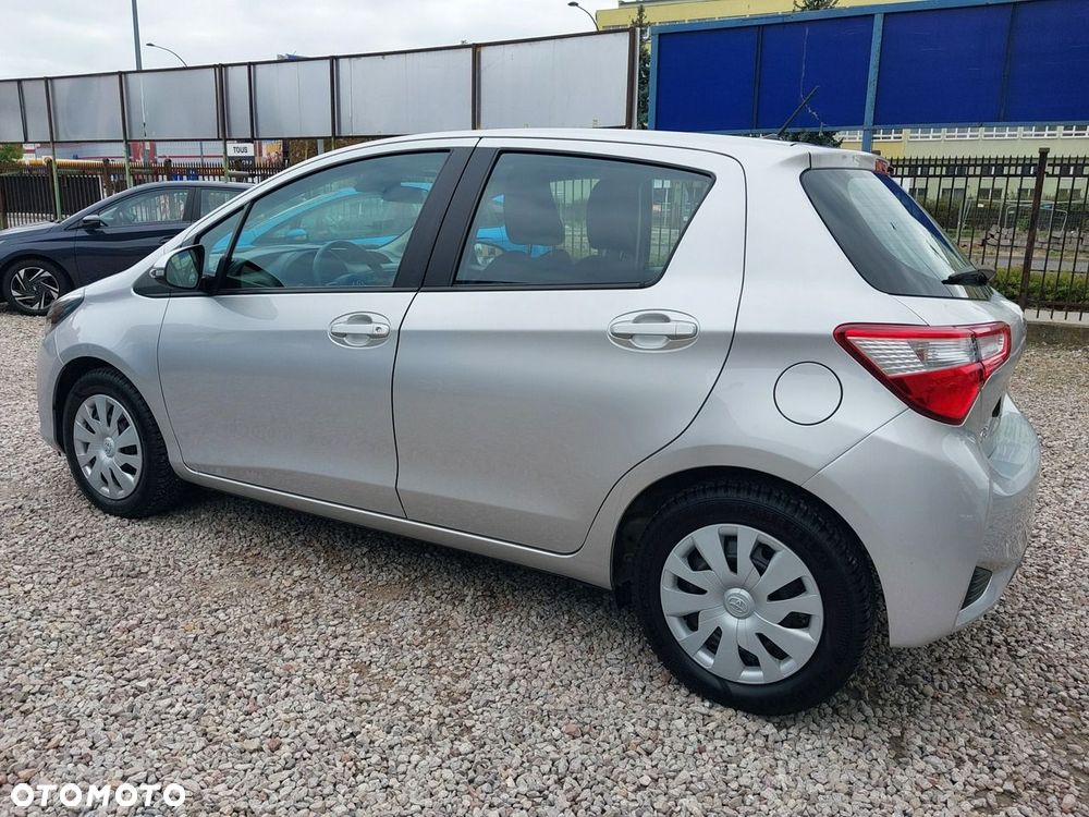Toyota Yaris 1.0 Active EU6 - 8