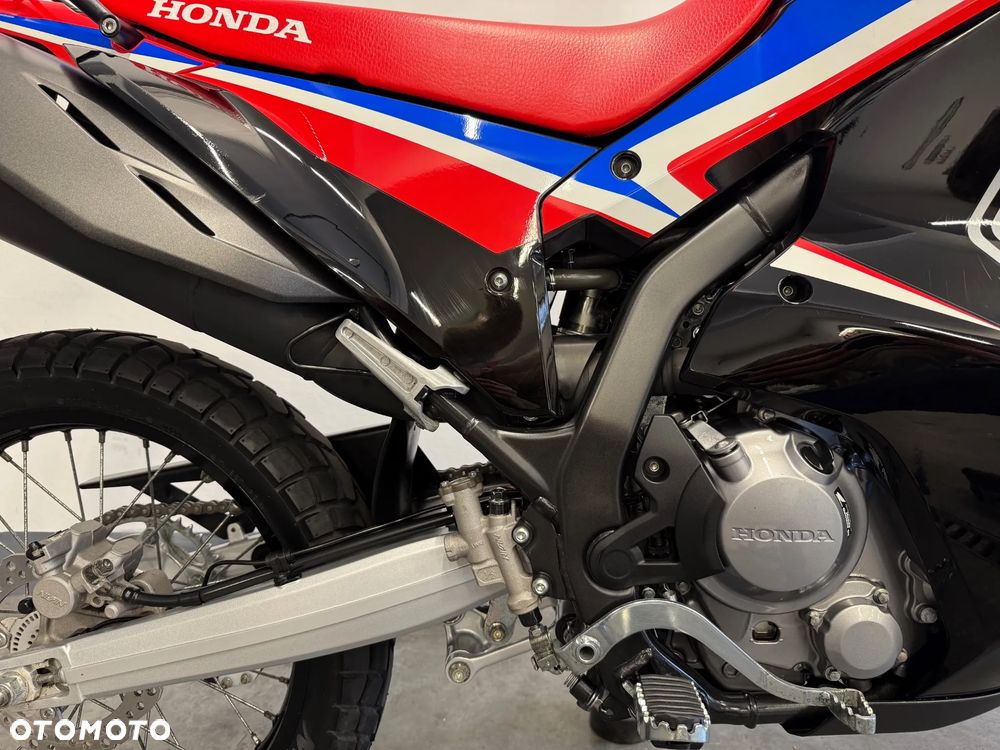 Honda CRF - 28