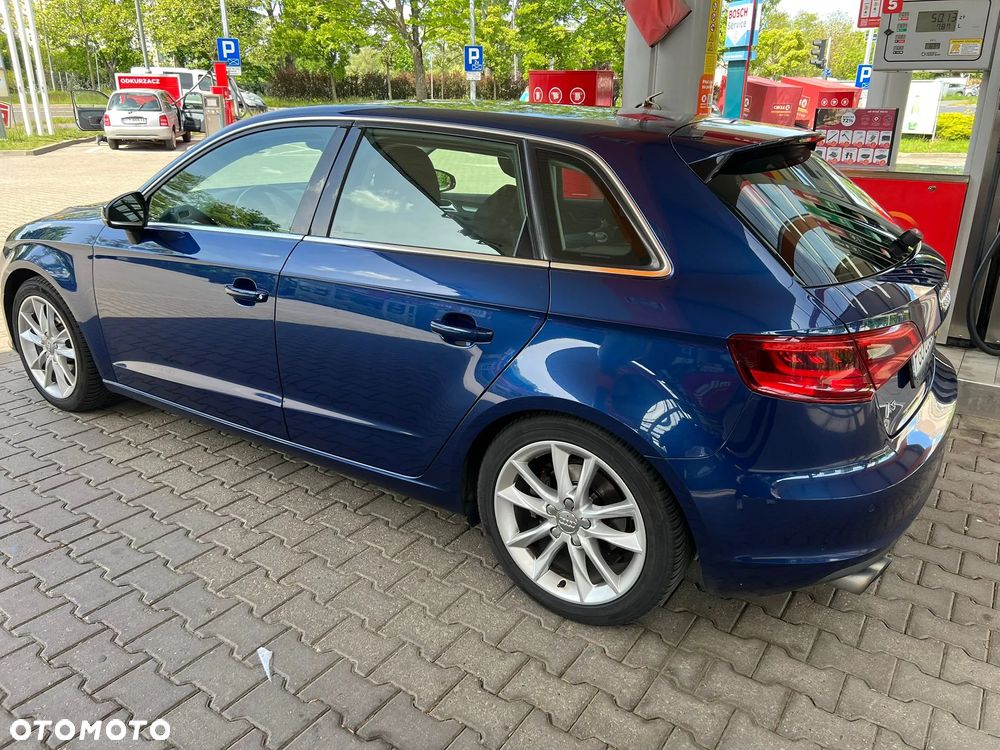 Audi A3 Sportback 1.8 TFSI S tronic Attraction - 2