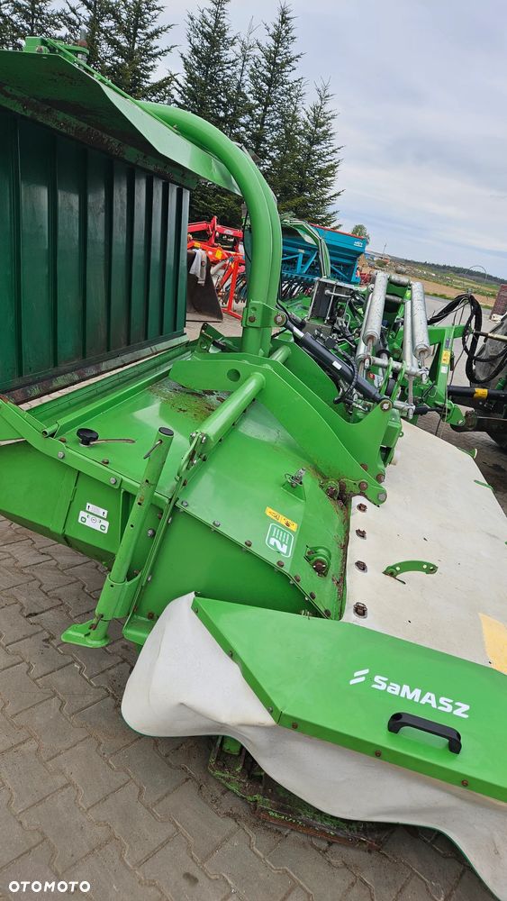 SaMasz KDD 861 S+T Kosiarka Dyskowa Motyl z taśmami  w Zestawie z Czołową kosiarką KDF 340 S - 7