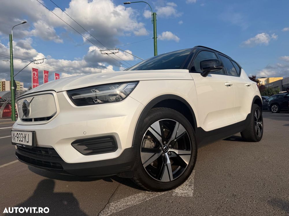 Volvo XC 40 Recharge Twin Motor AWD Plus - 1