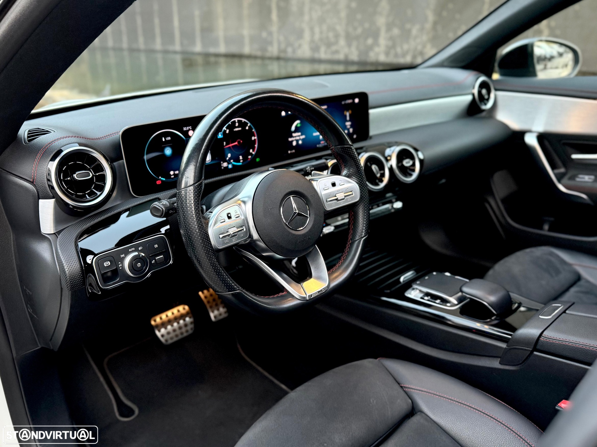 Mercedes-Benz CLA 200 - 16