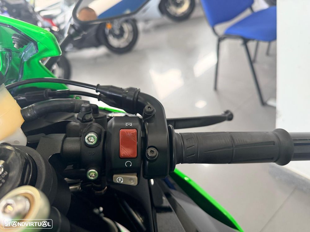 Kawasaki ZX 6R 636 - 7