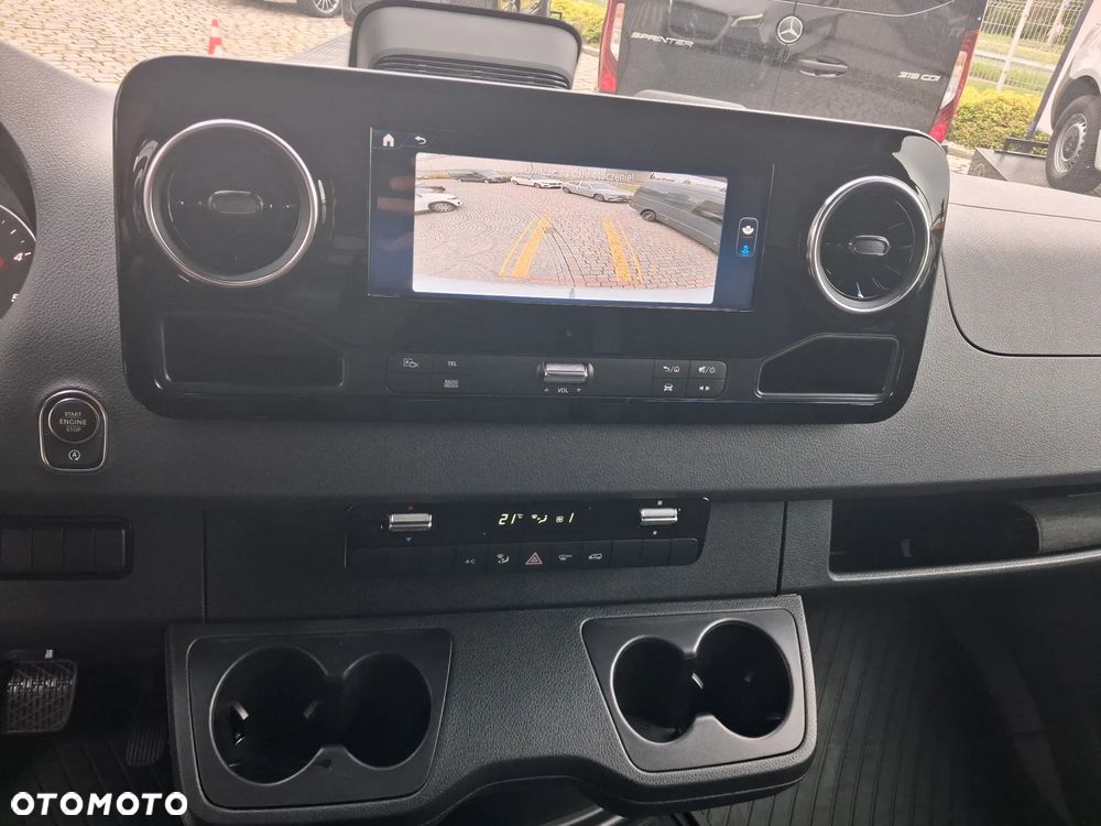 Mercedes-Benz Sprinter 319 CDI - 10
