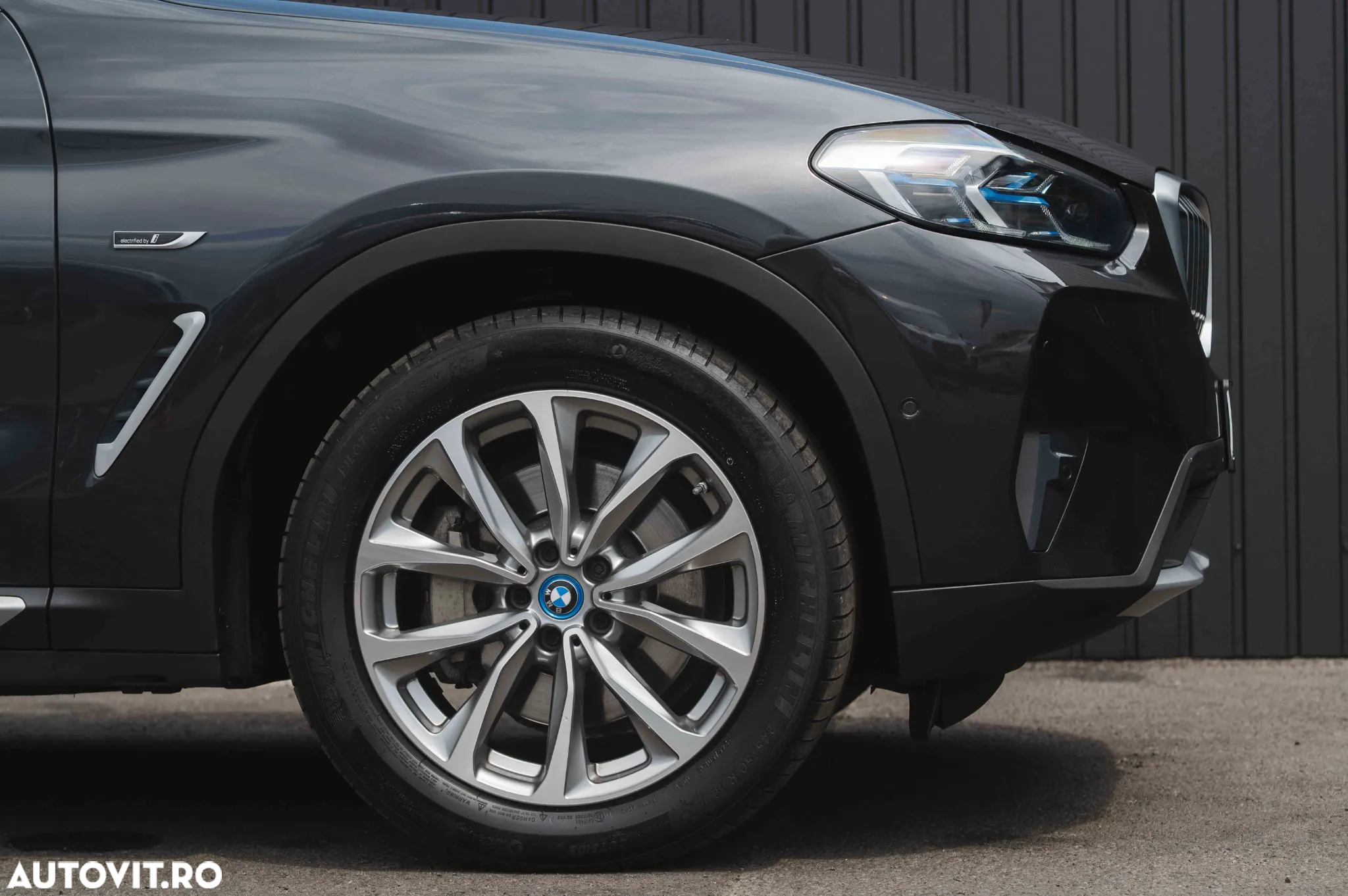BMW X3 xDrive30e AT PHEV - 13
