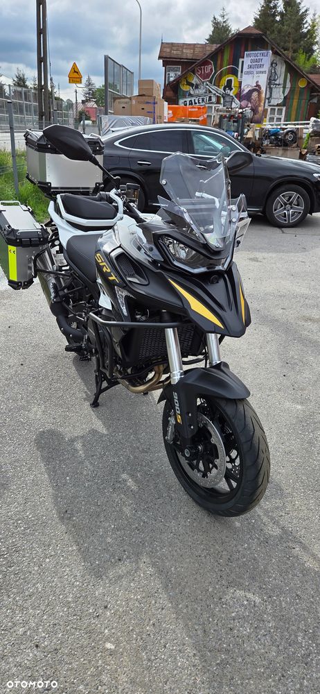 QJMOTOR SRT900S - 10