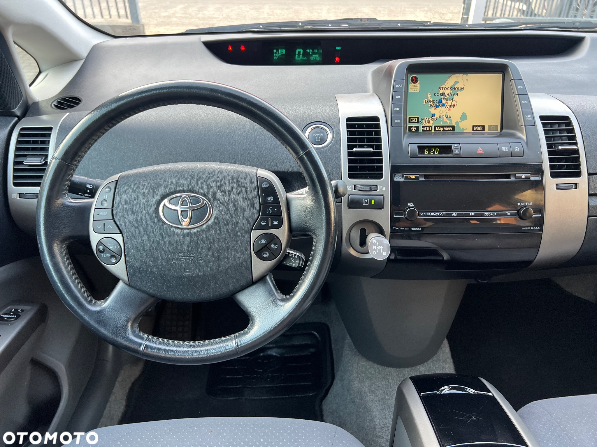 Toyota Prius 1.5 VVT-i Prestige - 24