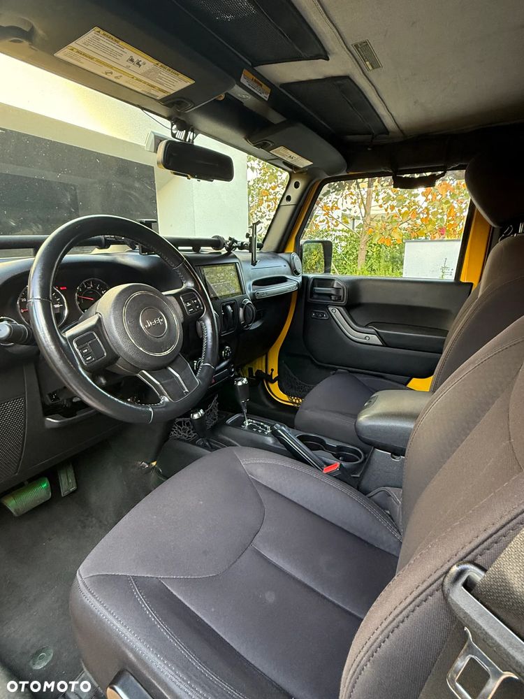 Jeep Wrangler - 7