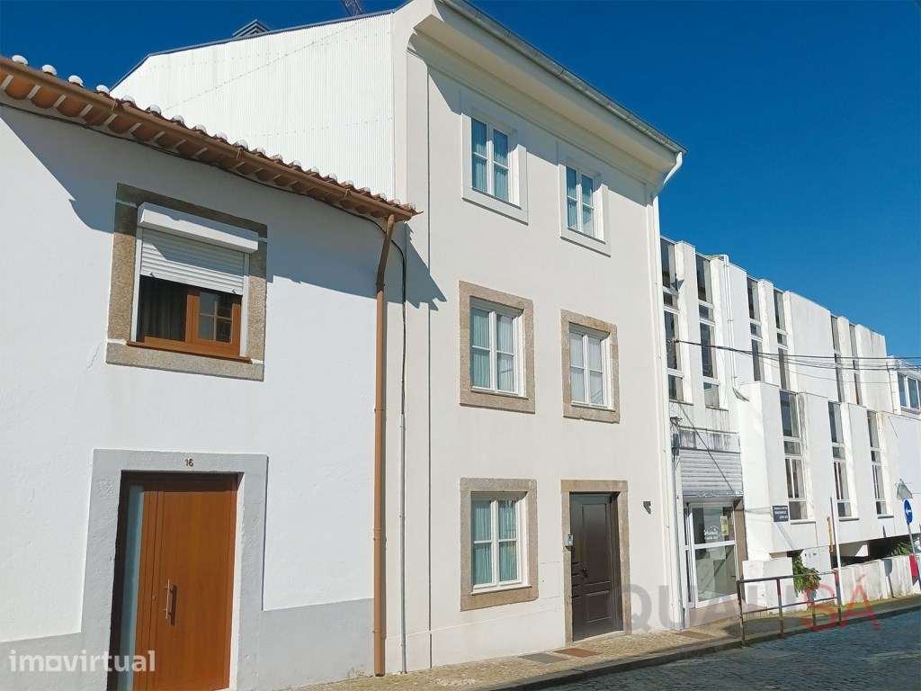 Apartamento T1 novo com terraço, equipado e mobilado, localizado na... - Grande imagem: 2/23