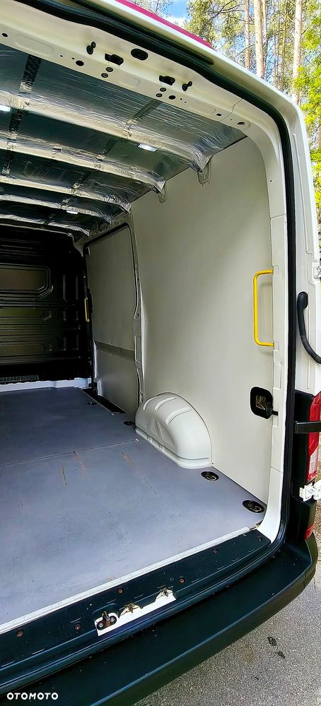 Volkswagen Crafter - 12