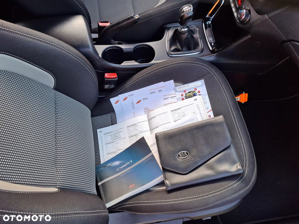 Kia Ceed 1.6 GDI XL - 33