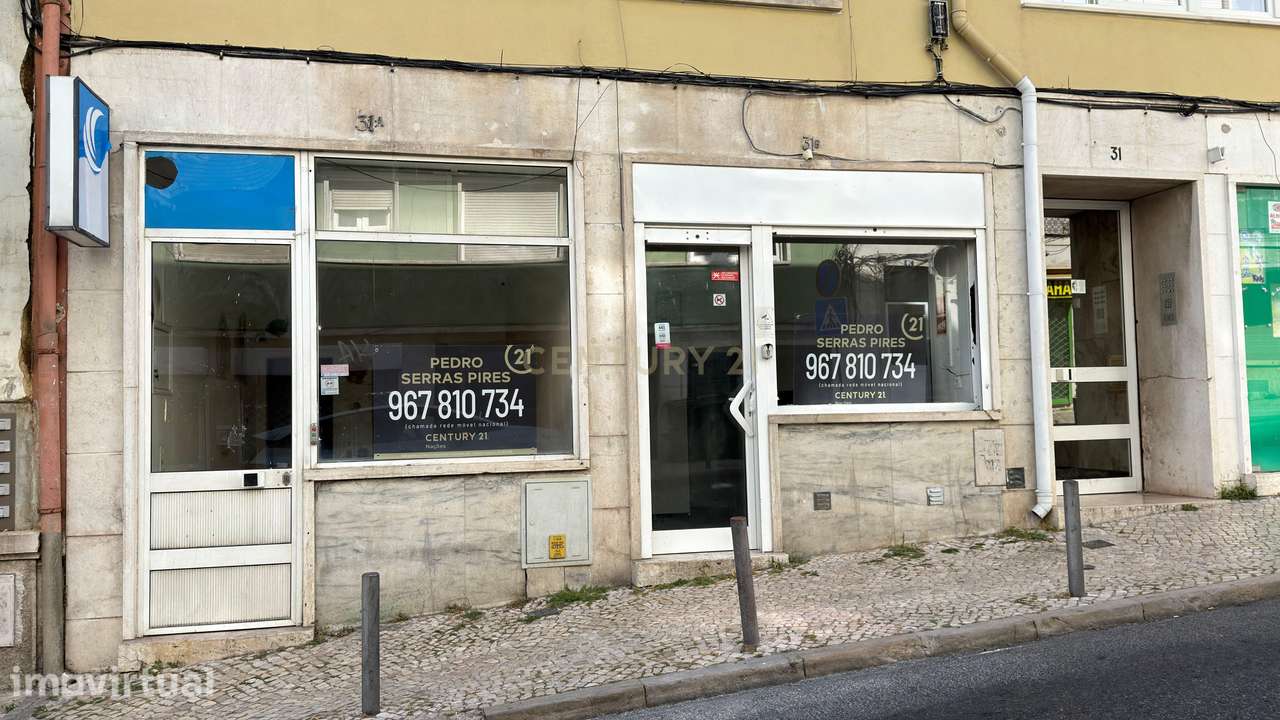 Rua Barão de Sabrosa: Loja com Potencial de Valorização e Versatilidad - Grande imagem: 5/5