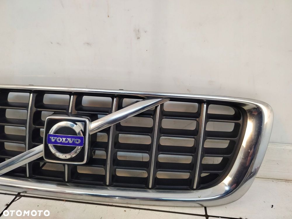 volvo v70 iii 07r- grill atrapa chłodnicy - 3