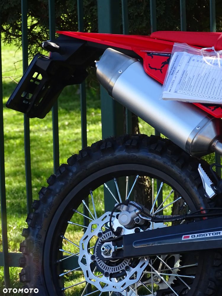 QJMOTOR COV 125X - 19