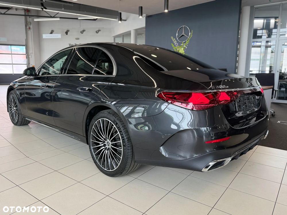 Mercedes-Benz Klasa E 300 4-Matic AMG - 7