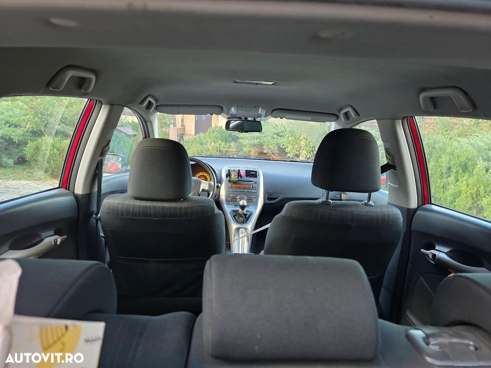 Toyota Auris 1.6 Sol - 8