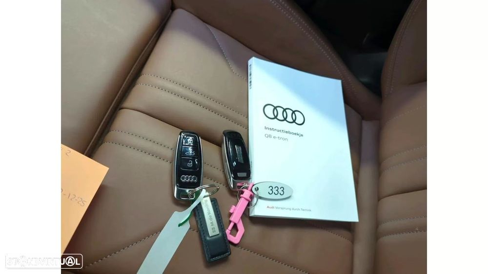 Audi Q8 e-Tron 50 quattro S line - 11