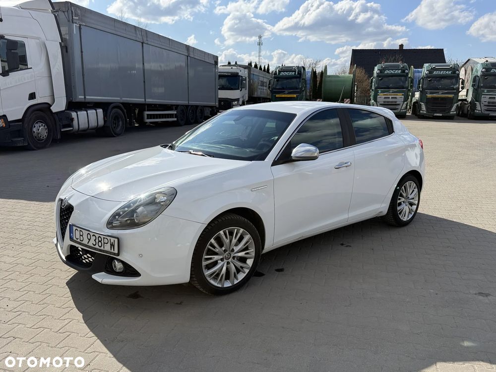 Alfa Romeo Giulietta - 2