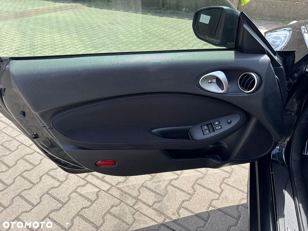 Nissan 370 Z 3.7 V6 EU6 - 15