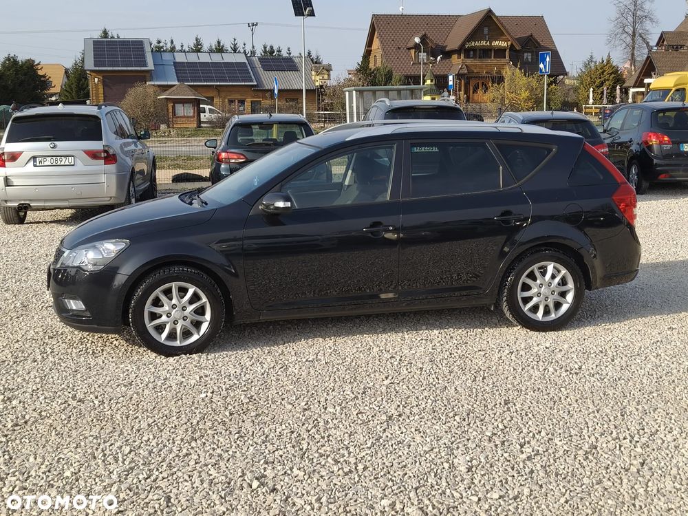 Kia Ceed 1.6 CRDi 90 ISG Spirit - 13