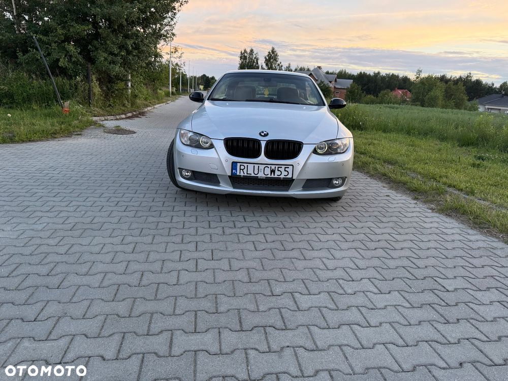 BMW Seria 3 320i - 11