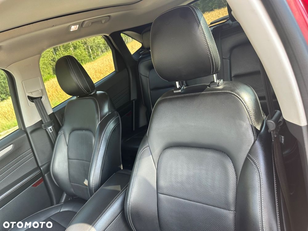 Ford Kuga - 6