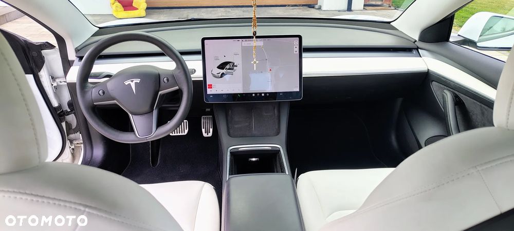 Tesla Model 3 - 20