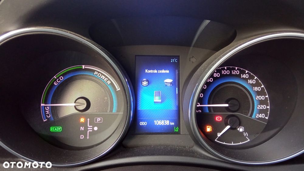 Toyota Auris Hybrid 135 Premium - 23