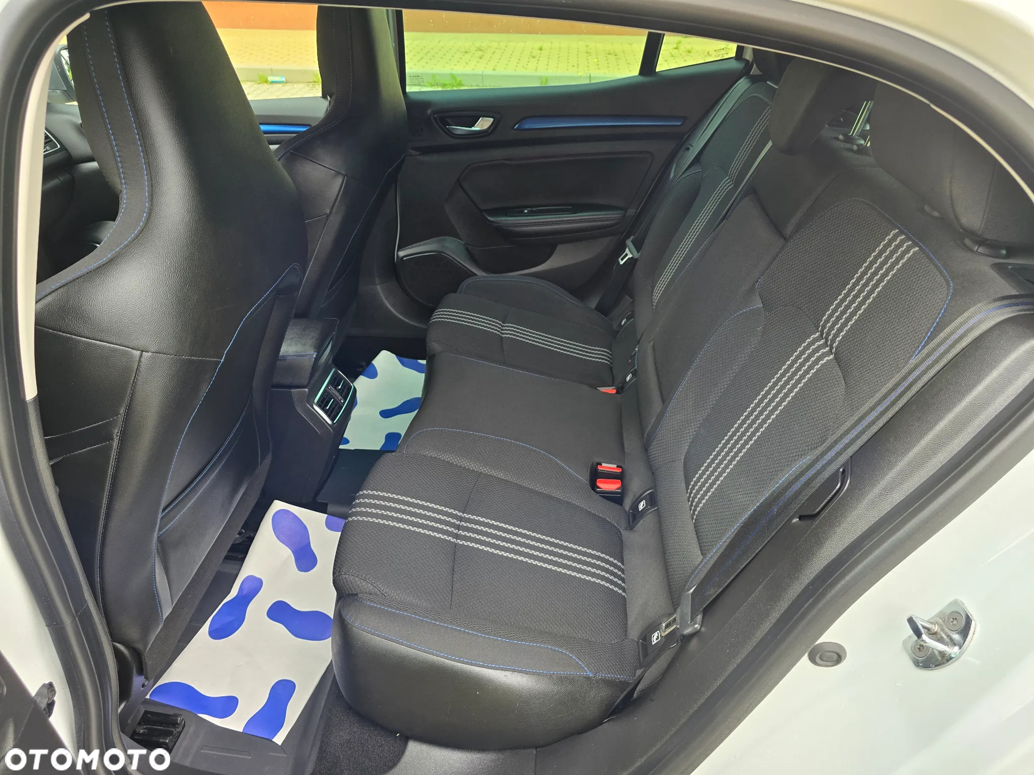 Renault Megane ENERGY TCe 130 GT LINE - 20