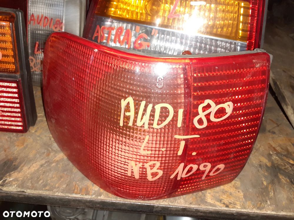 LAMPA TYLNA TYŁ LEWY LEWA AUDI 80 - 1