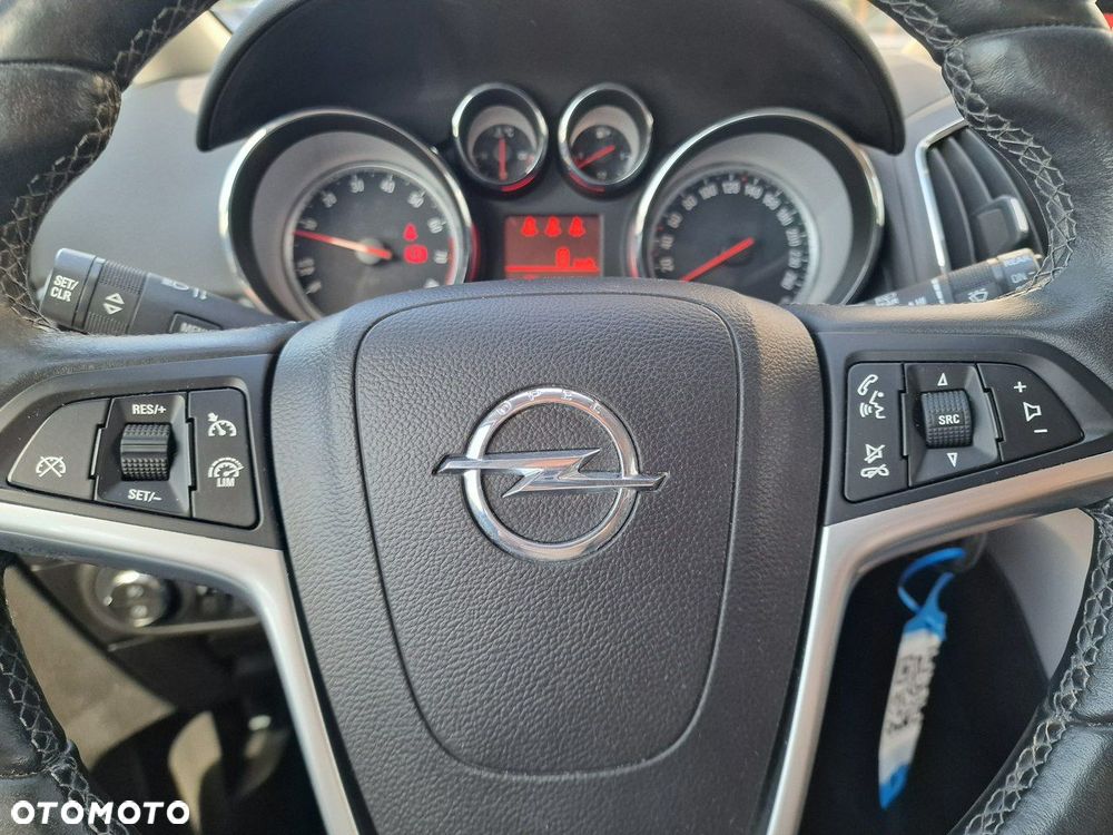 Opel Zafira Tourer 1.4 Turbo drive - 31