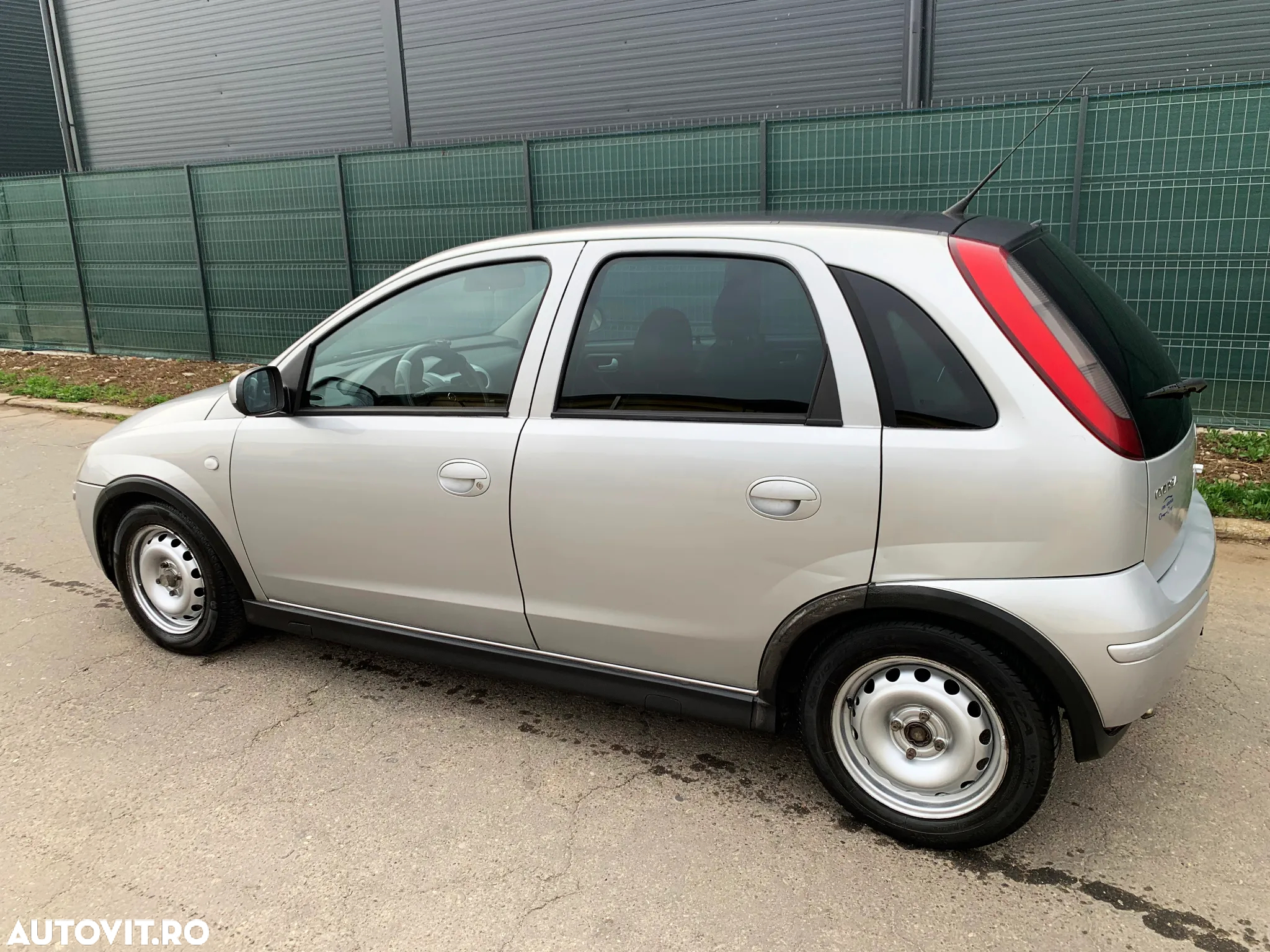 Opel Corsa Combo 1.3 CDTI - 10
