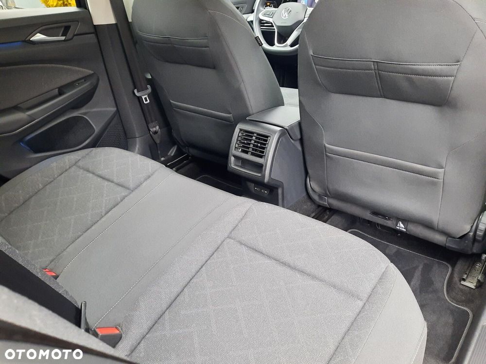 Volkswagen Golf 1.5 eTSI Life DSG - 21