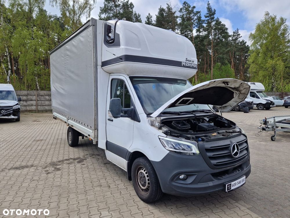 Mercedes-Benz Sprinter 319 Sypialka Led - 3