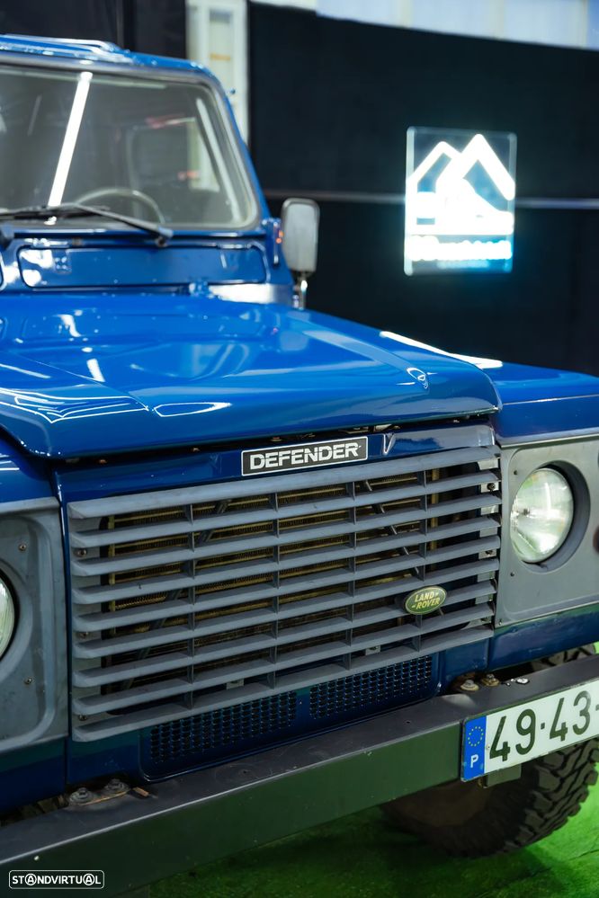 Land Rover Defender 90 2.5 TD5 Metal Top - 12