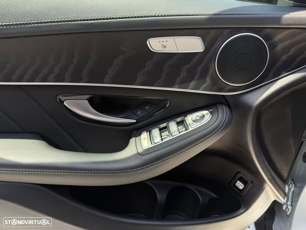 Mercedes-Benz GLC 300 de 4Matic 9G-TRONIC AMG Line Plus - 9