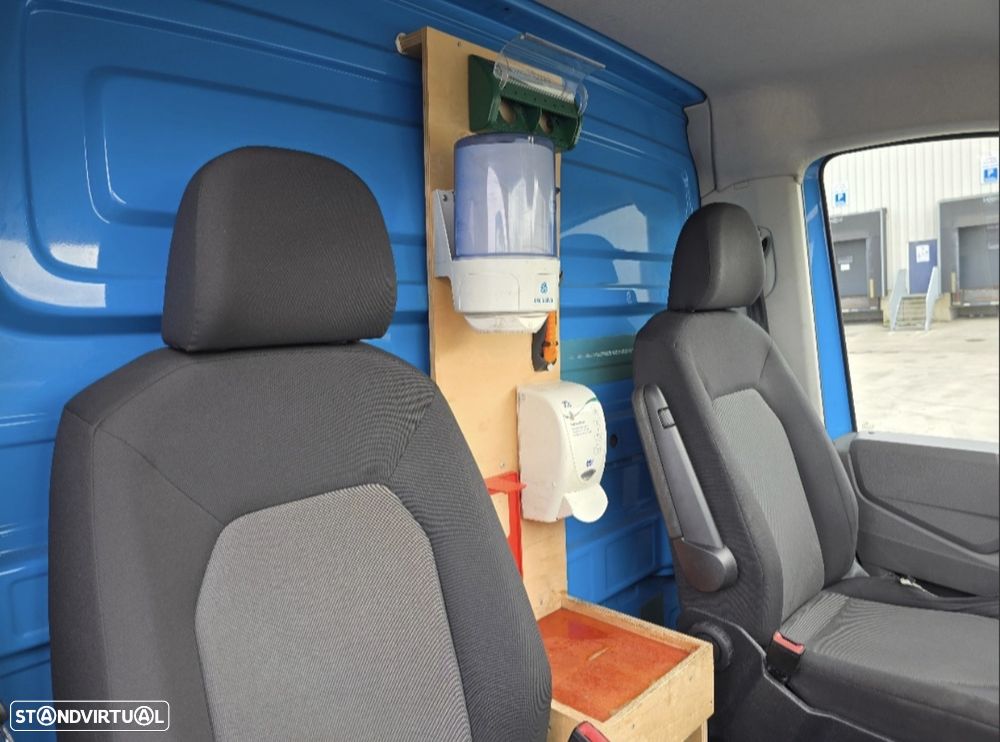 VW Crafter 35 2.0 TDI CD Médio - 5