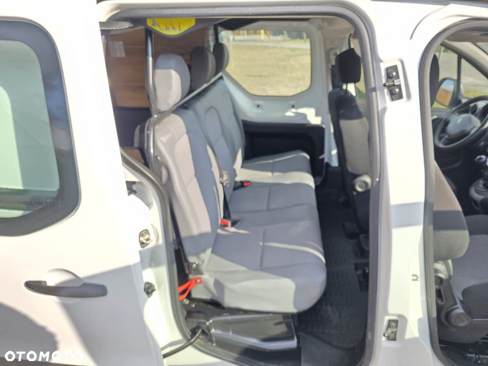 Peugeot Partner Long-5 osobowy - 15