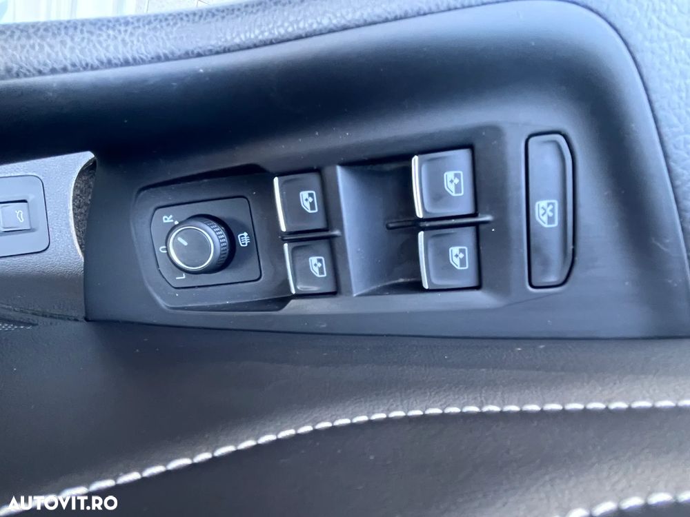 Volkswagen Passat 2.0 TDI DSG Highline - 15