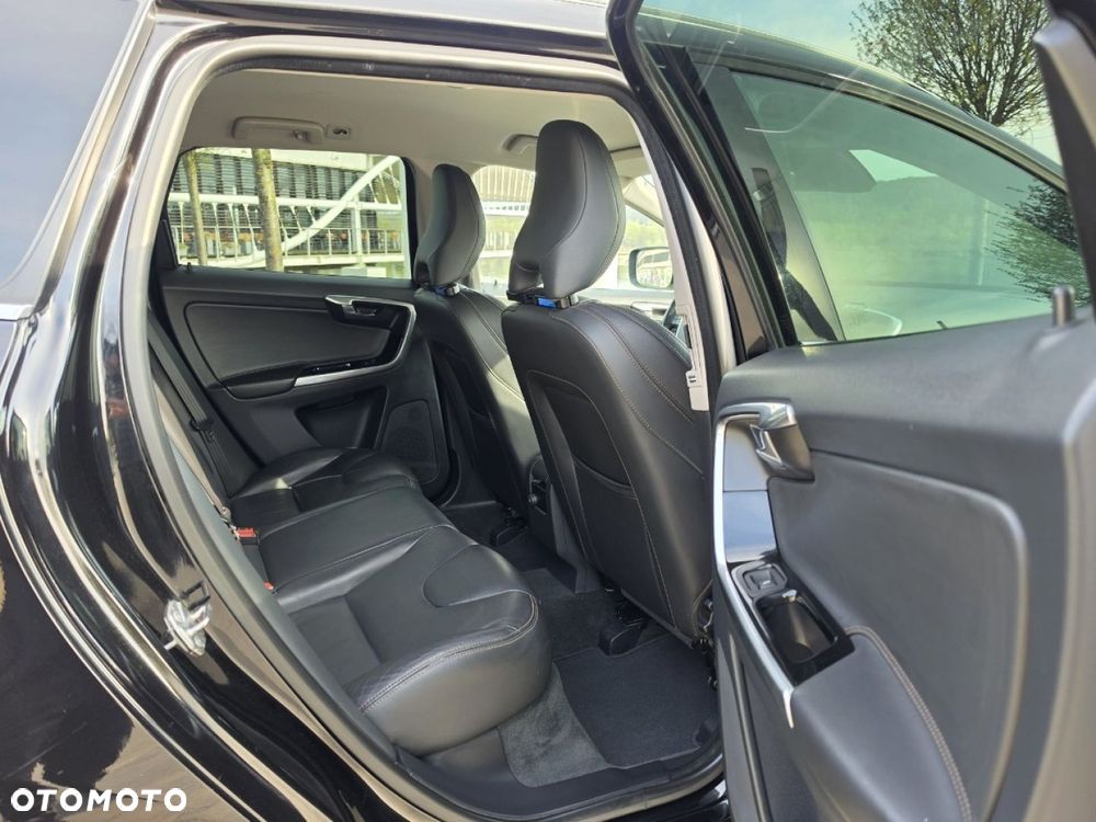 Volvo XC 60 - 6