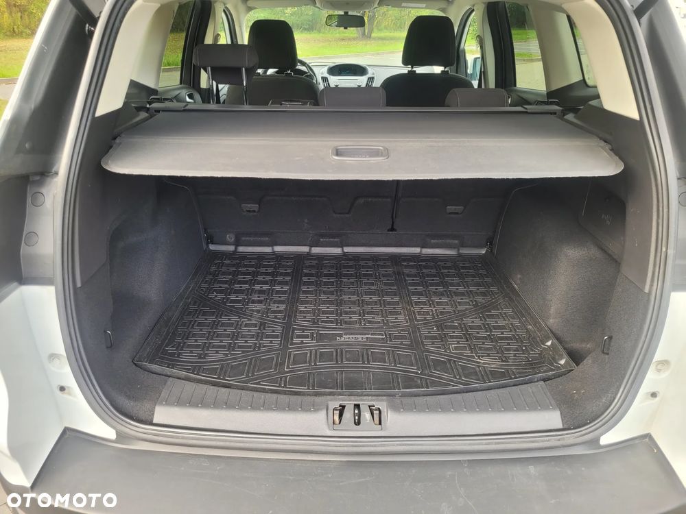 Ford Kuga 1.5 EcoBoost 2x4 Trend - 17
