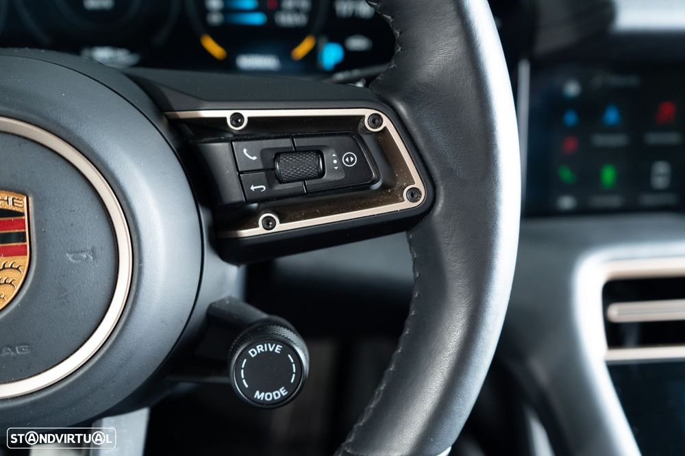 Porsche Taycan Cross Turismo Turbo - 22