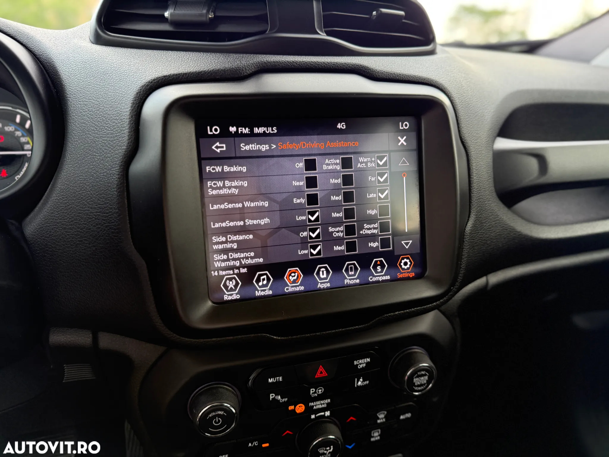 Jeep Renegade 1.3 T-GDI 4xe PLUG-IN Hybrid Automatik Limited - 9