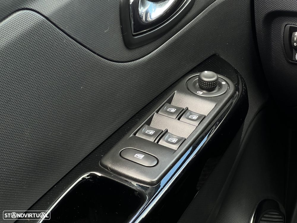 Renault Captur 1.5 dCi - 18