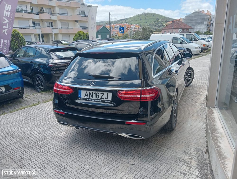 Mercedes-Benz E 300 de AMG Line - 10