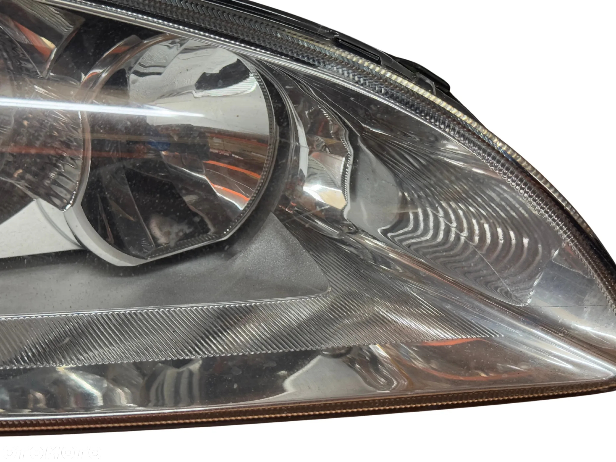 LAMPA REFLEKTOR GŁÓWNY PRAWY FORD FOCUS MK2 2004- ANGLIK - 3
